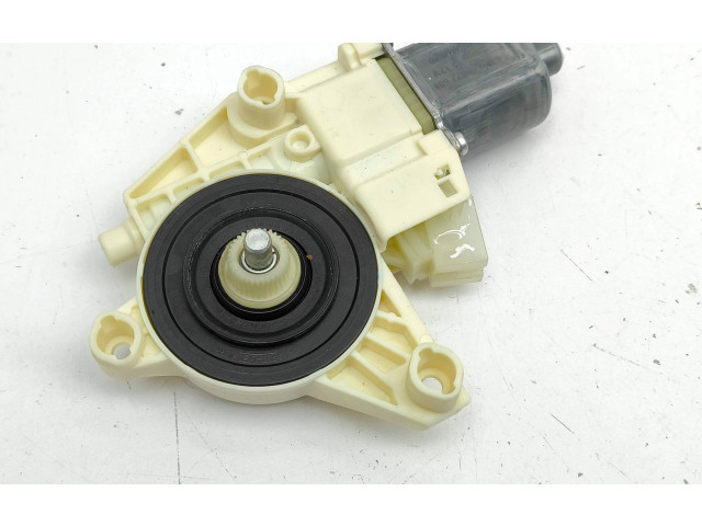 Генератор A2469065200, 933866101 Infiniti Q30