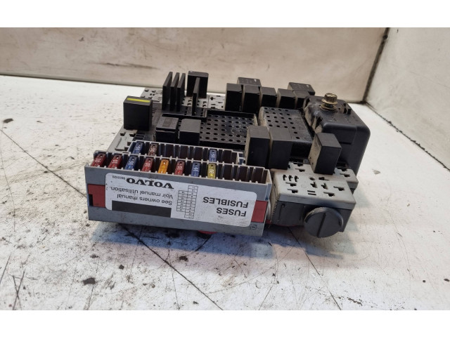 Блок предохранителей 30679527, 08696098 Volvo V70