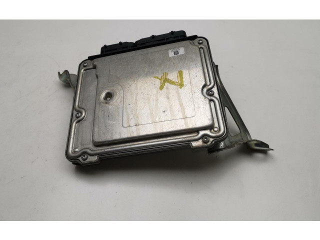 Vstřikovač 8966102E10 Toyota Auris 150