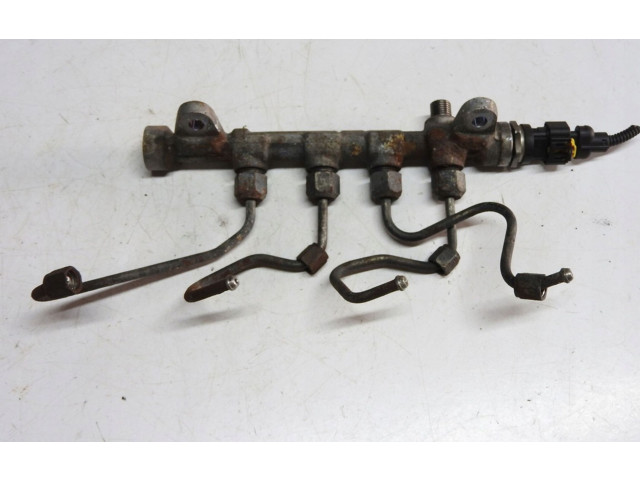 Топливная рампа 55215208, 0445214192 Alfa Romeo Giulietta