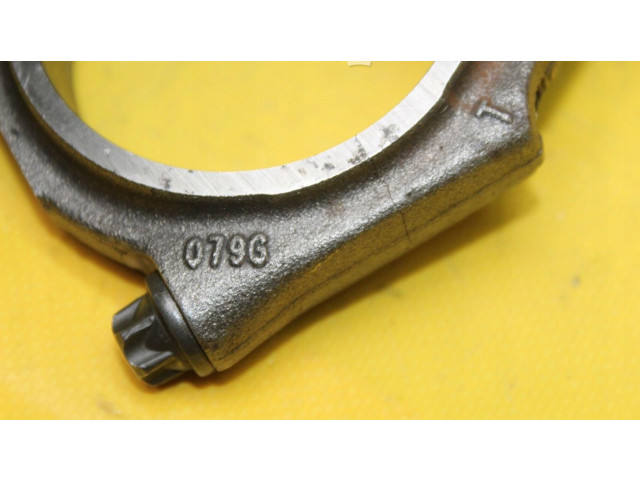  Поршень с шатуном    Audi A6 C7  