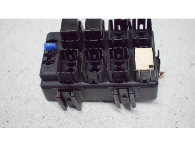 Блок предохранителей    Subaru Forester SH    