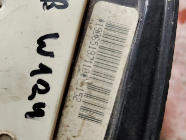 Панель приборов 1245439822, 110008316   Mercedes-Benz E W124       