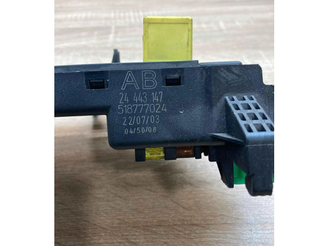 Pojistková skříňka 13165970, 24443147 Opel Vectra C 2002