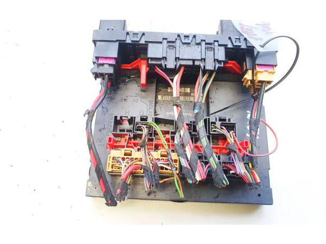 Блок предохранителей 3c0937049d, s1002 Volkswagen Golf Plus