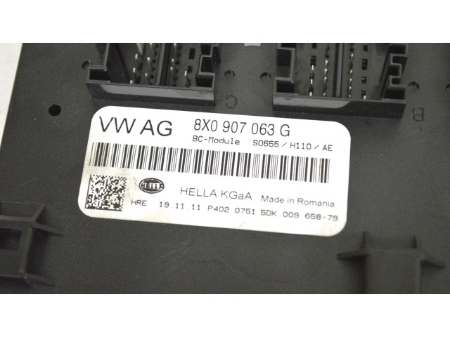 Zámek zadních dveří 8X0907063G Audi A1 2011