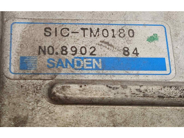 Интеркулер  21821AA050   Subaru Forester SH 