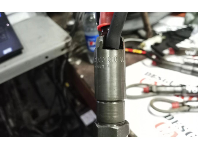 Vstřikovač 0000100651KCE27S3 Mercedes-Benz C W202