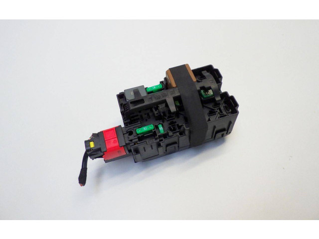 Блок предохранителей  9812661980   Peugeot 2008 II    