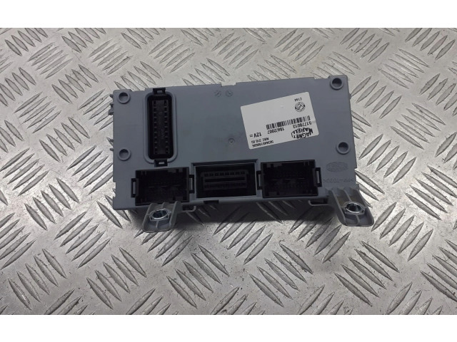 Блок предохранителей 51778013 Fiat Linea