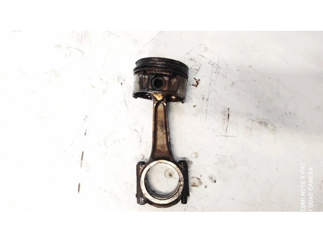 Píst Citroen C3 Picasso pro benzínový motor 1.6