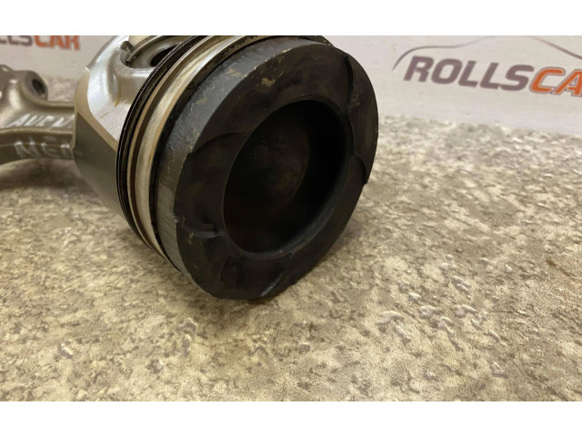 Píst 2AD, FHV Toyota Avensis T250