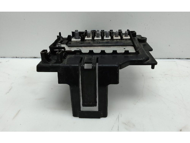 Pojistková skříňka e14479700 Volkswagen Transporter - Caravelle T6 2015