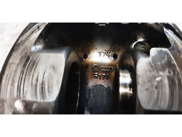 Píst 83L57 Audi Q7 4L
