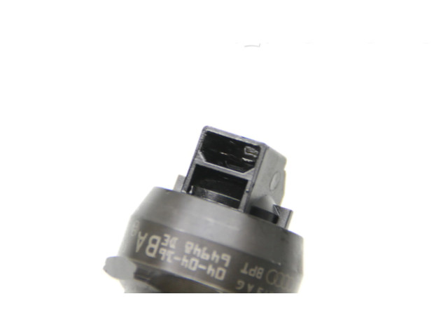 Форсунка 038130073AG Skoda Octavia Mk2 (1Z) BKC,BJB,BXE,BLS