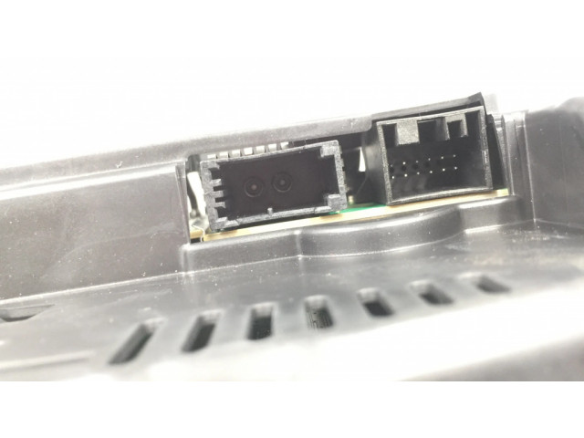 Přístrojová deska BMW X5 F15 2016 6820603