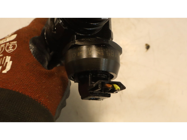 Форсунка 0414720215 Audi A3 S3 8P BKC