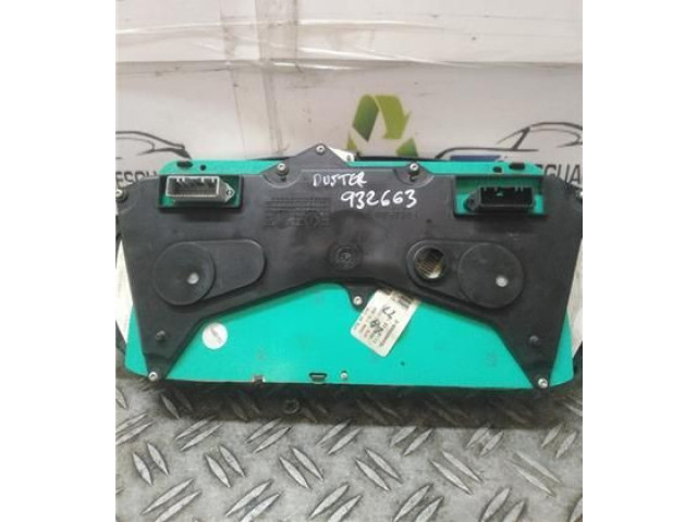 Панель приборов Dacia Duster