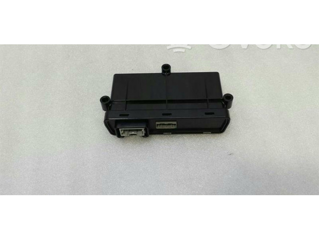 Модуль управления ручным тормозом