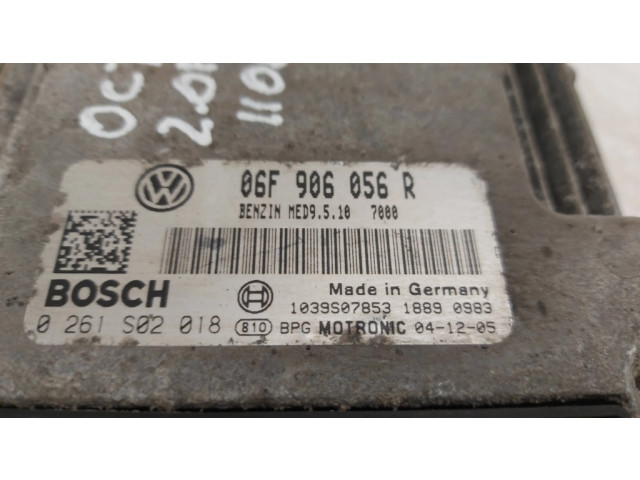 Блок управления двигателя 06F906056R, 0261S02018   Skoda Octavia Mk2 (1Z)