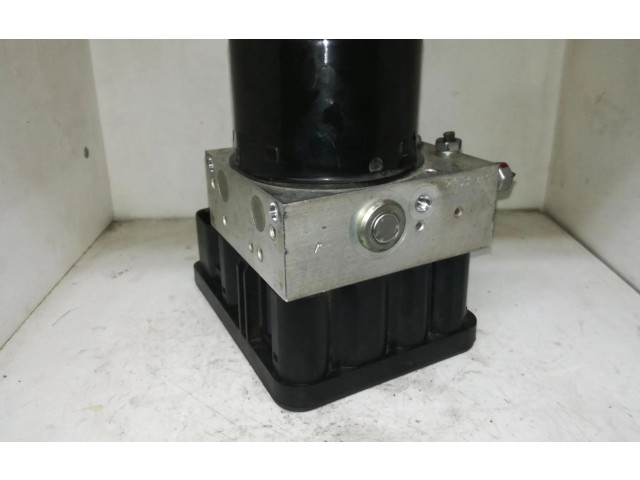 Блок АБС SLV4670A235 Mitsubishi Outlander 2001 - 2007 года