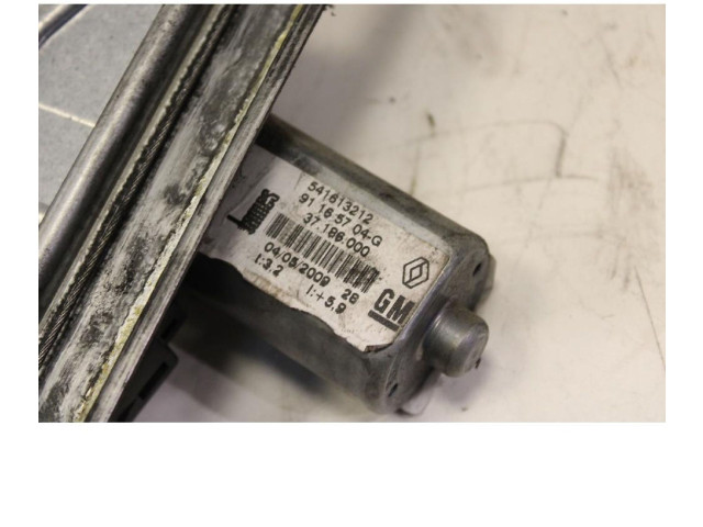 Vstřikovač 541613212, 37186000   Opel Vivaro    M9R E7 