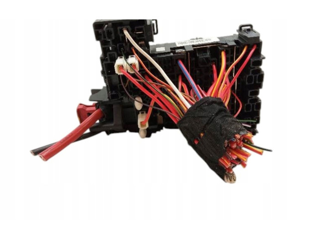 Блок предохранителей 5Q0937615C Skoda Karoq