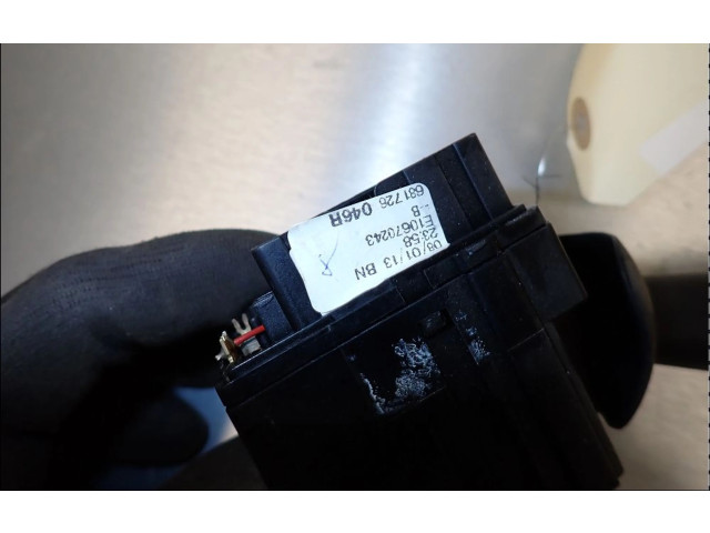 Ручка стеклоочистителей 8201168008 Dacia Lodgy