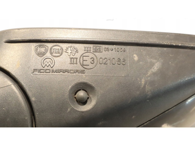 Zpětné zrcátko Alfa Romeo Mito 2011