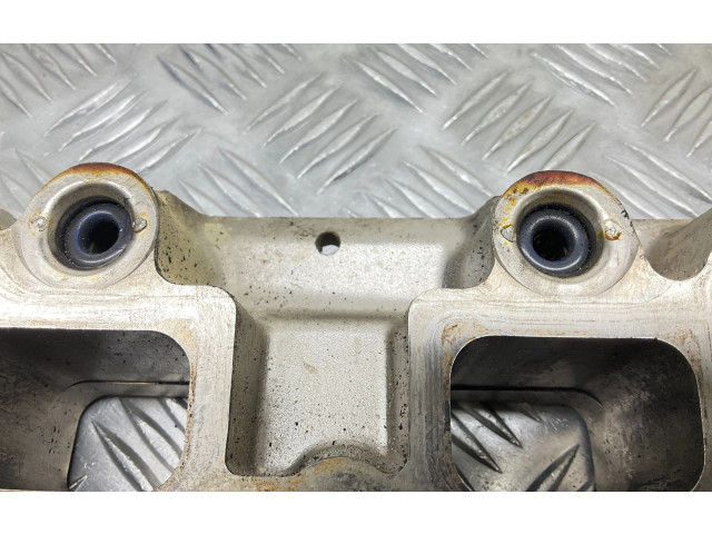 Топливная рампа 06J906051D Audi A1 для двигателя CAXA