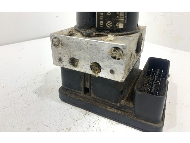 Блок АБС 1K0907379AA, 00005305G1 Skoda Octavia Mk2 (1Z) 2004 - 2013 года