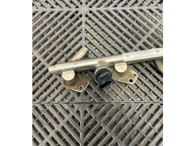 Топливная рампа A2740703800   Mercedes-Benz GLC X253 C253  