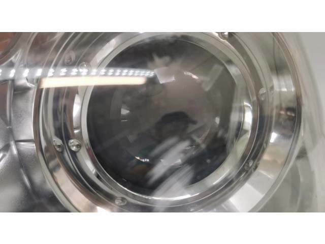 Передняя фара