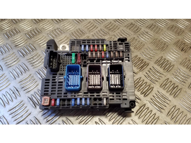 Блок предохранителей 9807091780   Citroen C4 Grand Picasso    