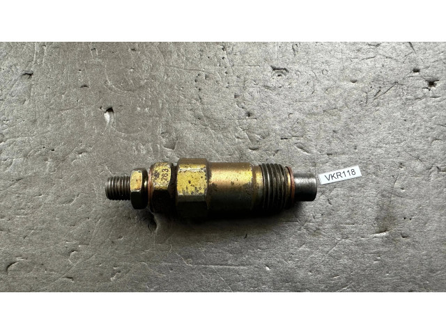 Vstřikovač 16600-05E12 Nissan Patrol 260 pro naftový motor 2.8