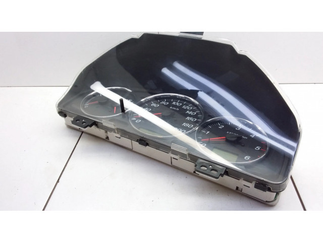 Панель приборов LE5955430, 1575204340 Mazda MPV