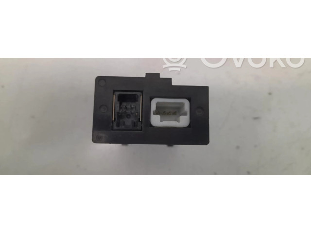 Блок управления двигателя 284H33ZD2A Infiniti Q30