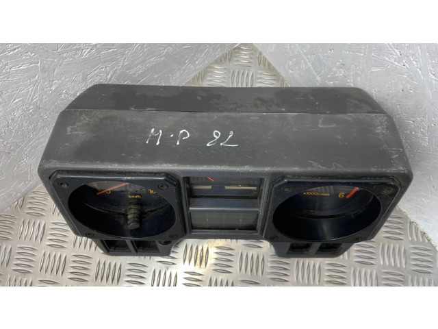 Панель приборов MB716924, 69326400 Mitsubishi Pajero