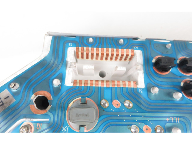 Панель приборов MR489727 Mitsubishi Space Wagon