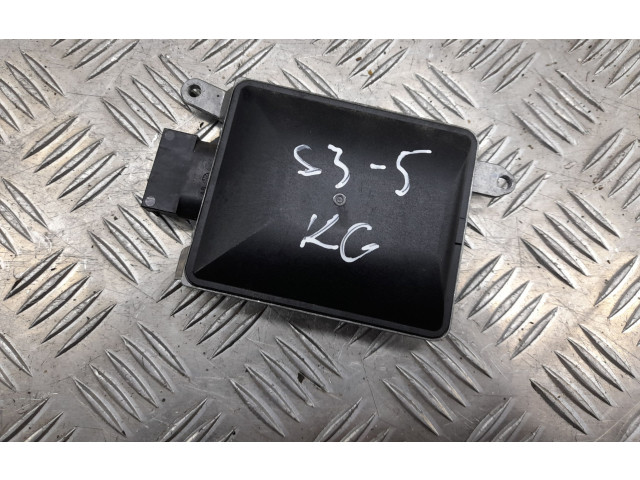 Датчик слепых зон 5Q0907568A   Audi A3 S3 8V