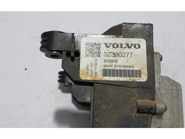 Ручка стеклоочистителей 32300277   Volvo XC90