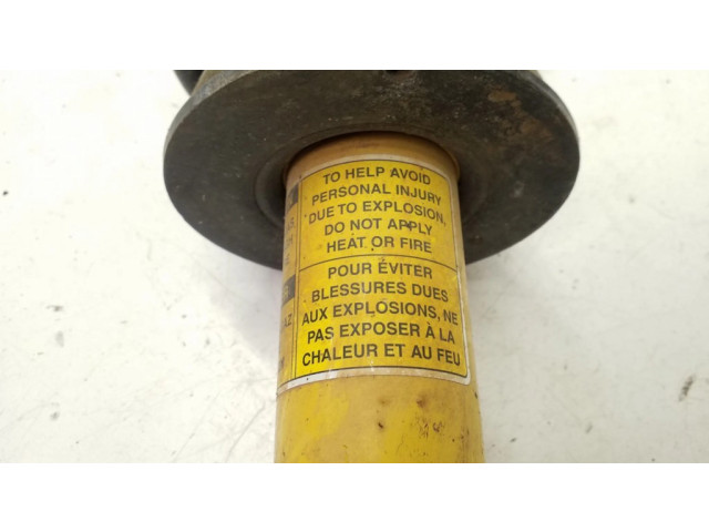 Передний амортизатор