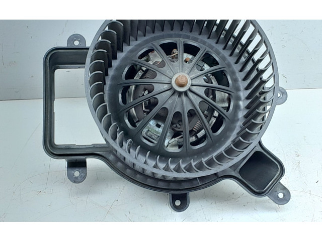 Вентилятор печки    25015050, T3953001   Peugeot 5008
