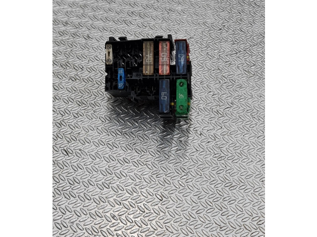 Блок предохранителей 15446181 Renault Clio II