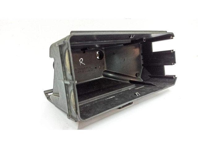 Блок предохранителей 2515400524 Mercedes-Benz R W251