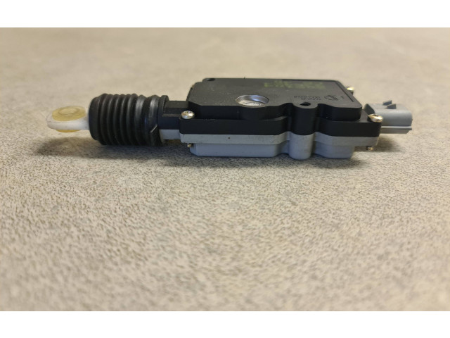 Zámek zadních dveří 335424   Land Rover Freelander 1999