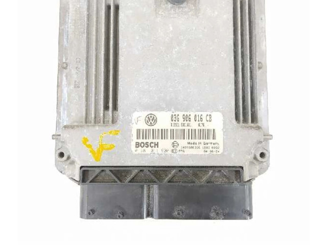 Блок управления двигателя 03G906016CB, 0281011900 Volkswagen Golf SportWagen