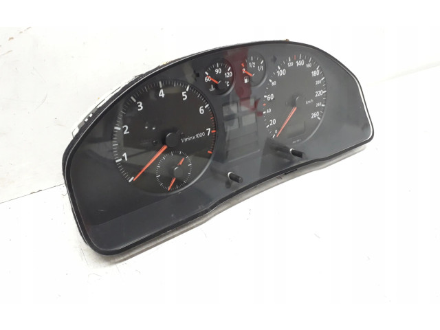 Přístrojová deska Audi A4 S4 B5 8D 1994 4D0907379D, 8D0907557B