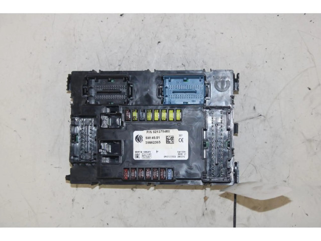 Блок предохранителей Jeep Renegade