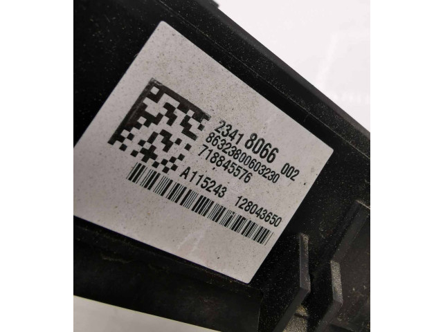 Pojistková skříňka 23418066, A115243 Cadillac Escalade IV 2016